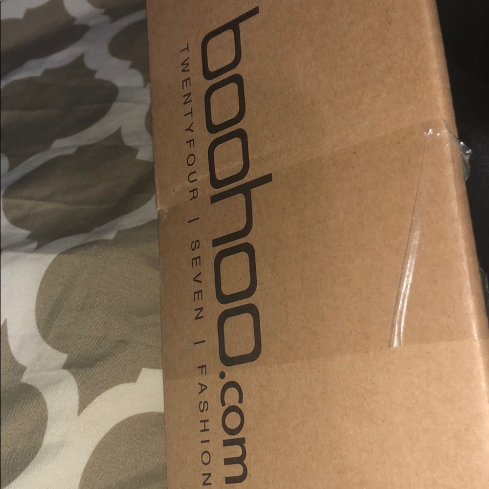 Boohoo *UNWORN* Ankle Boot (Black US SIZE 6)